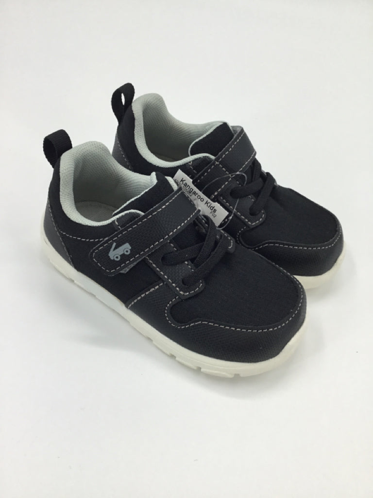 See Kai Run Child Size 9 Toddler Black Sneakers
