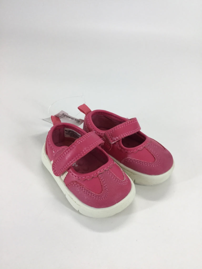 Carter's Child Size 2.5 Toddler Pink Sneakers