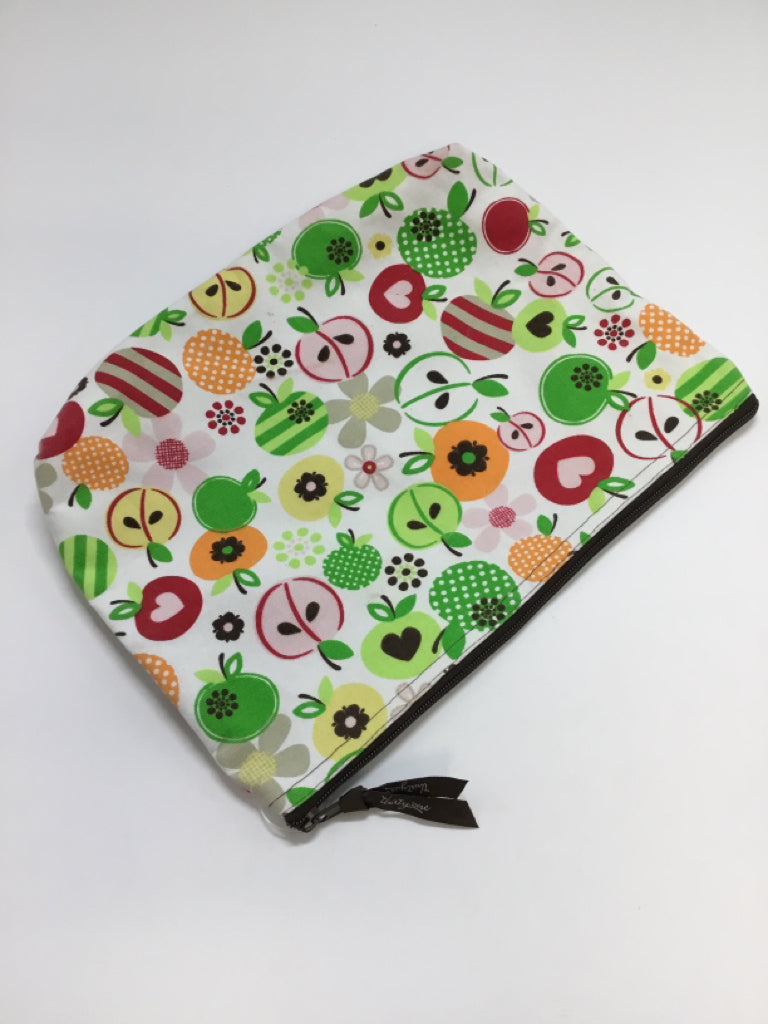 Thirty One Zipper Pouch