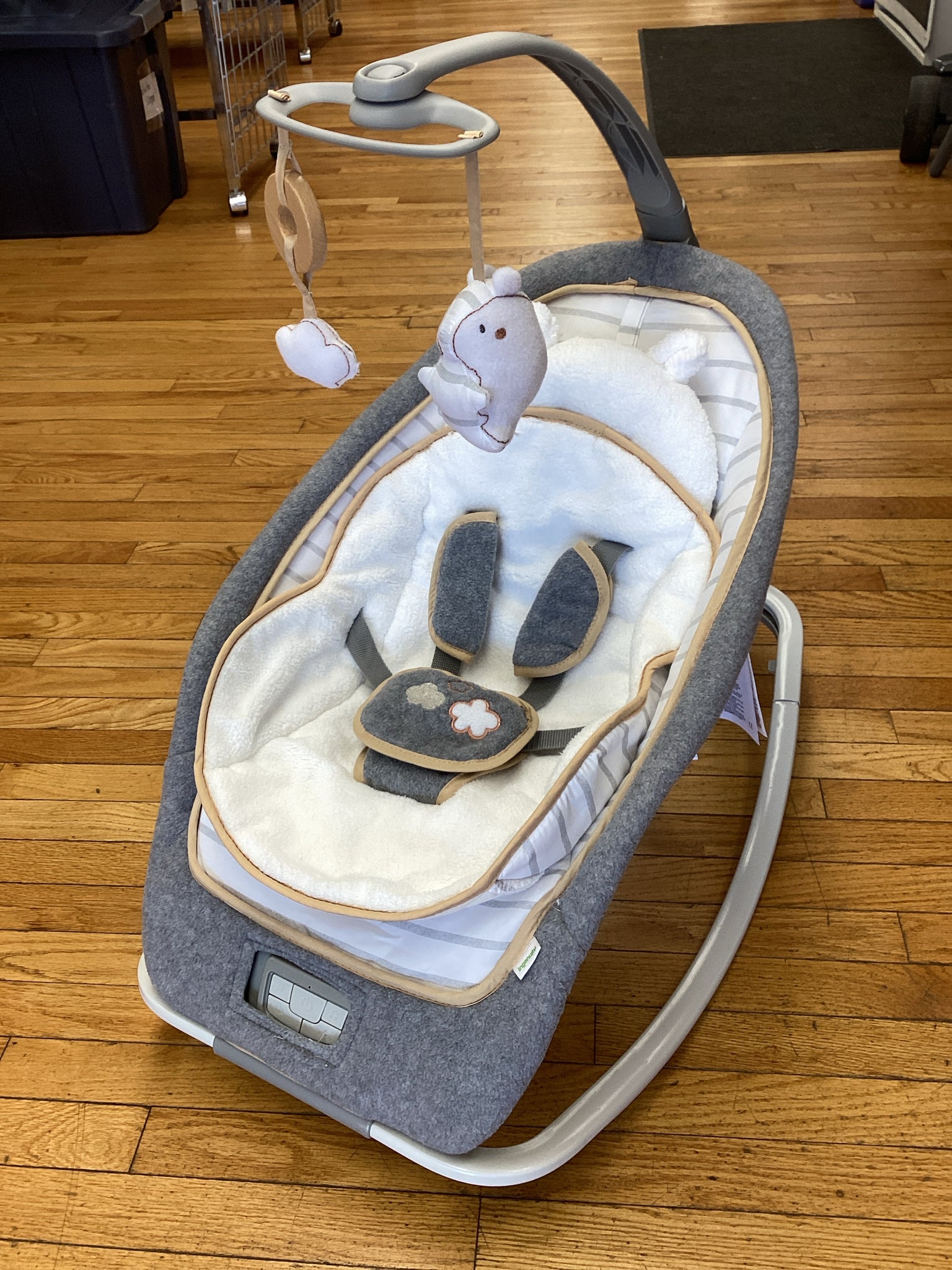 ingenuity Boutique Collection Bella Teddy Vibrating Rocking Seat