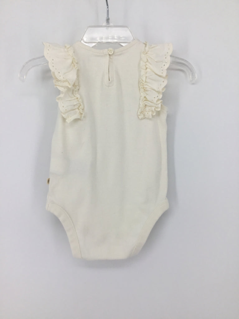 Baby Gap Child Size 3-6 Months Cream Onesie