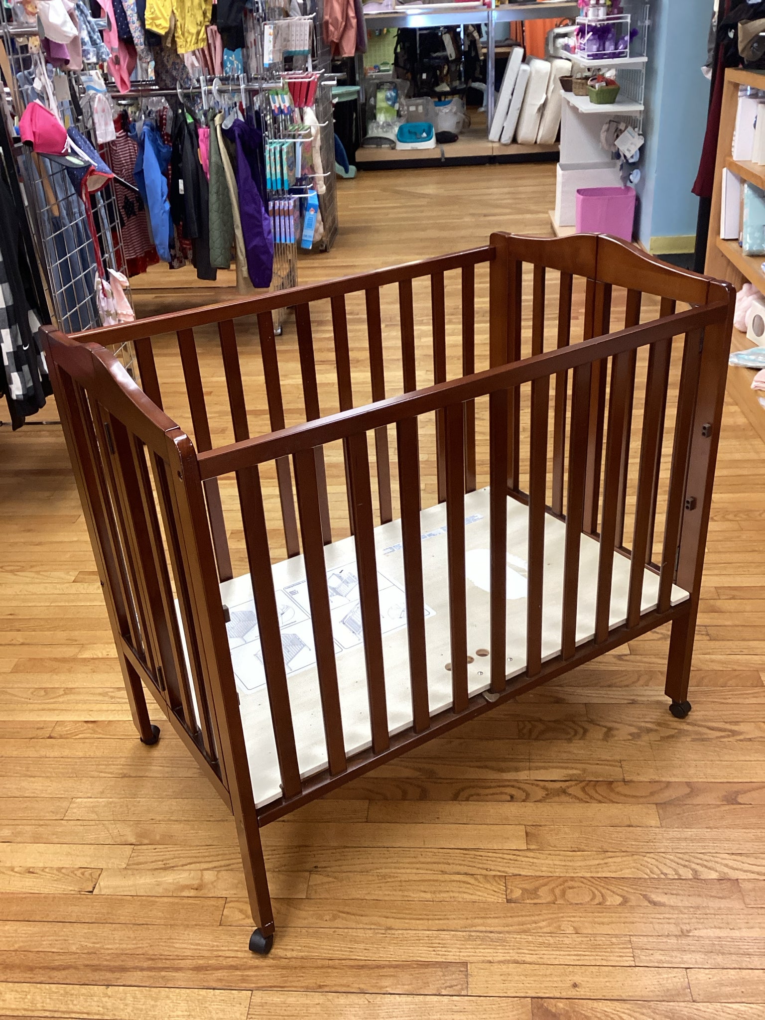 Delta Children Folding Portable Baby Mini Crib