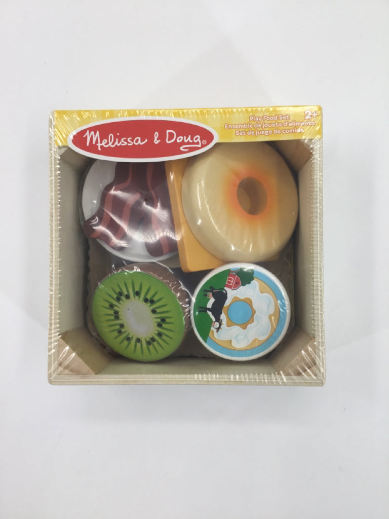 Melissa & Doug Breakfast Picnic Box Play Food Set