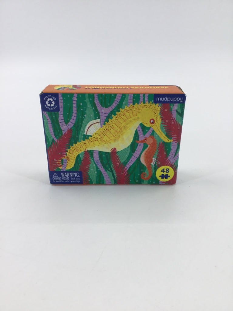 mudpuppy 48 pc Longsnout Seahorse Mini Puzzle