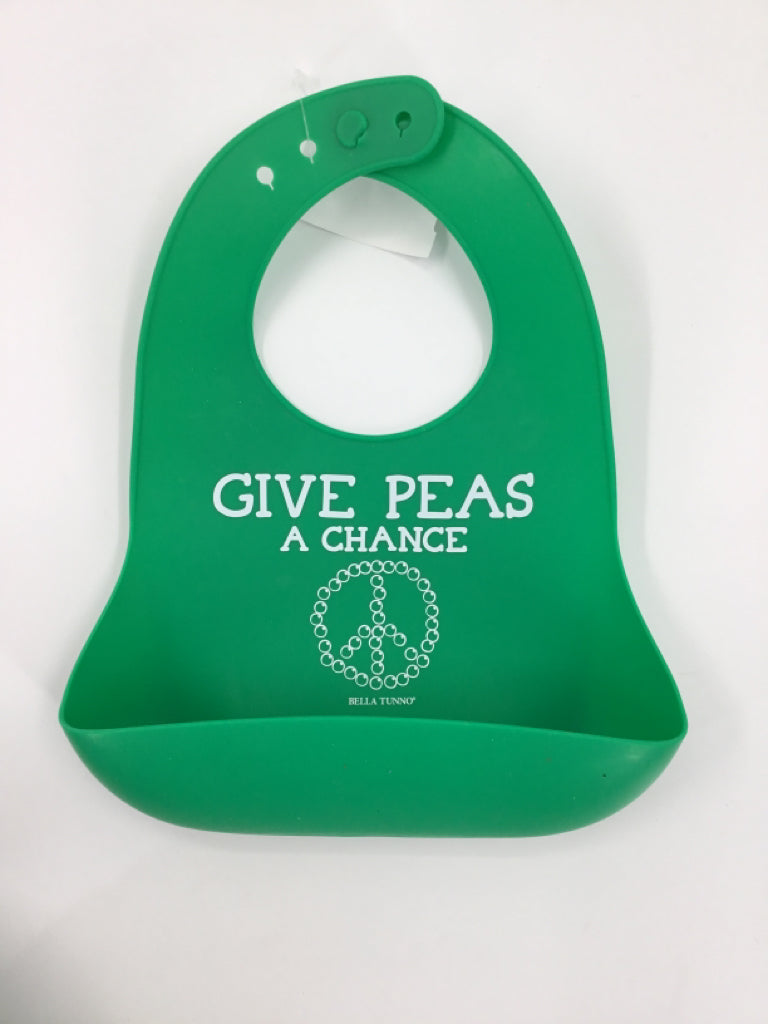 Bella Tunno Green Silicone Bib