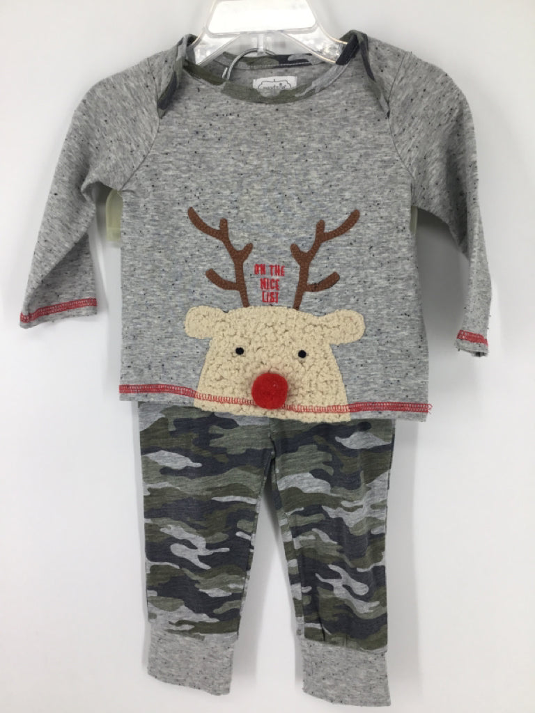 Mudpie Child Size 3-6 Months Gray Christmas Outfit