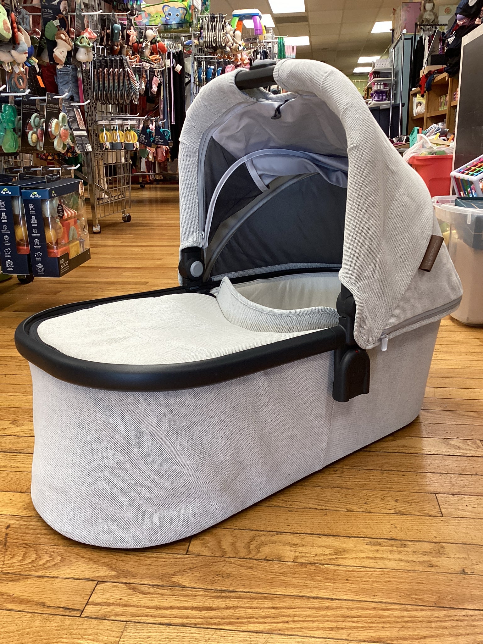 UppaBaby V2 Bassinet - 2020