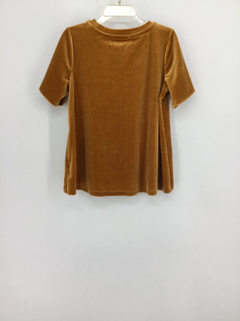 Old Navy Child Size 5 Gold Shirt - girls