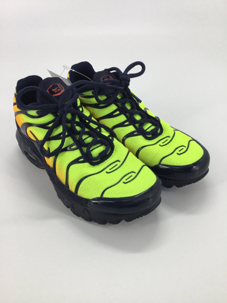 Nike Child Size 3 Youth Yellow Sneakers