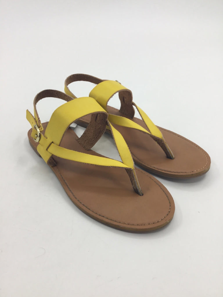 Cat & Jack Child Size 3 Youth Yellow Sandals/Flip Flops
