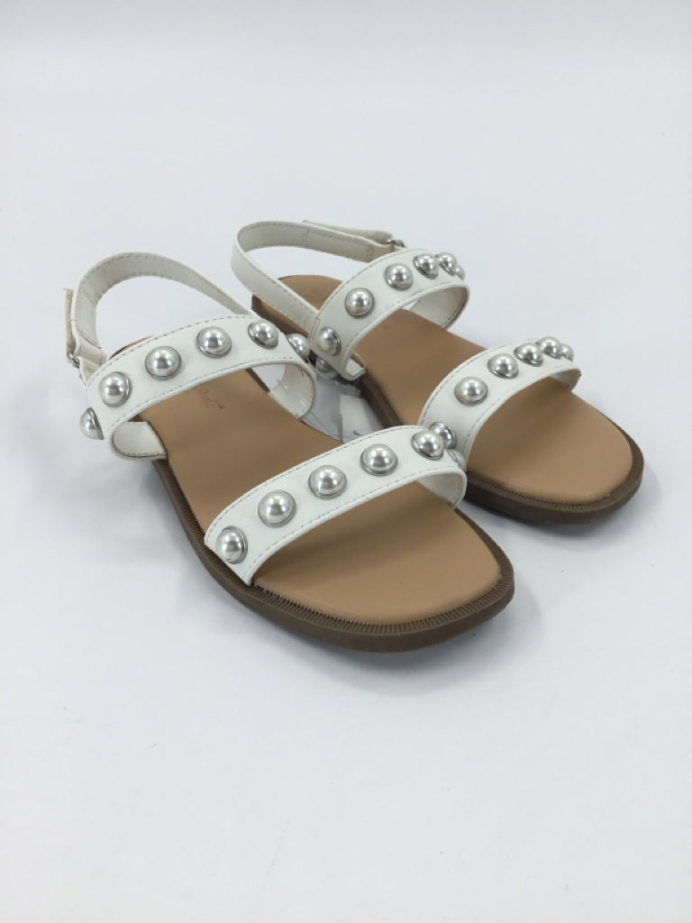 Cat & Jack Child Size 13 White Sandals/Flip Flops