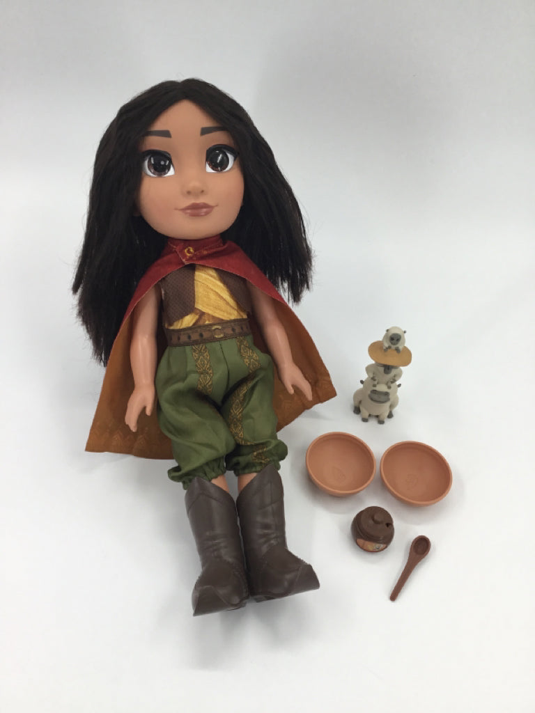 Jakks Disney Raya and the Last Dragon Doll - W/ Accessories - Speaks and Sings