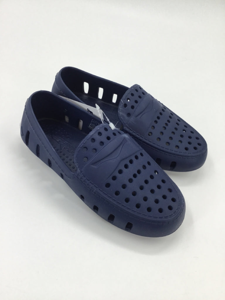 Floafers Child Size 1 Youth Navy Sandals/Flip Flops