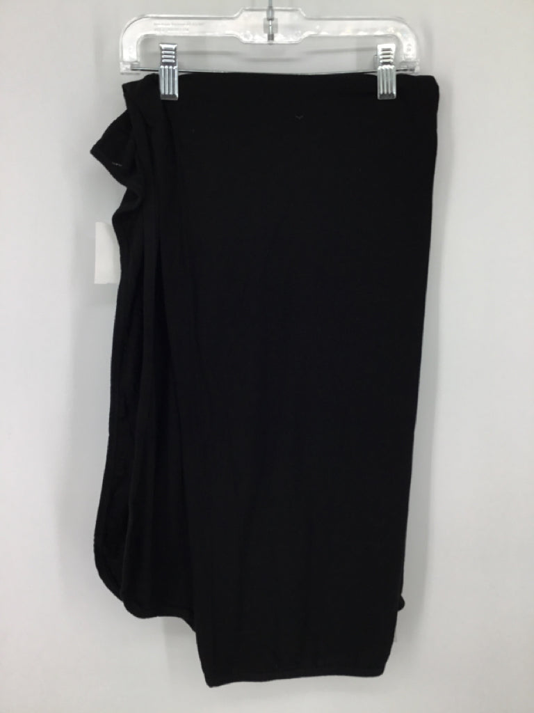 Lou Lou Black Solid Blanket