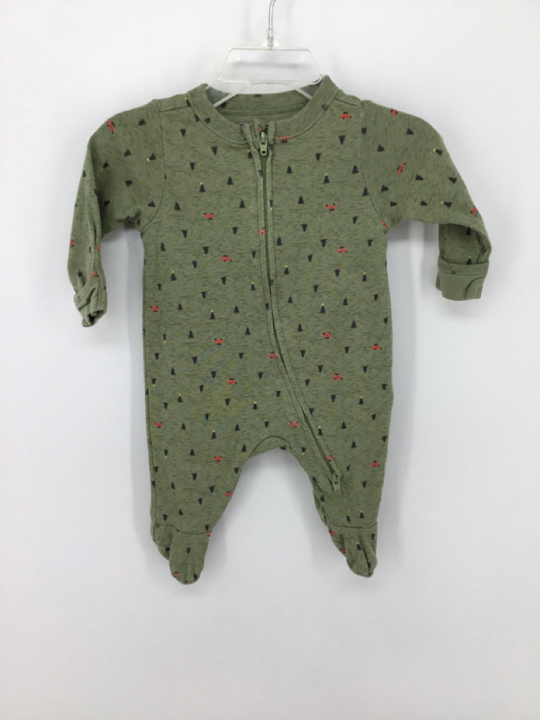 Old Navy Child Size Newborn Green Christmas Sleeper