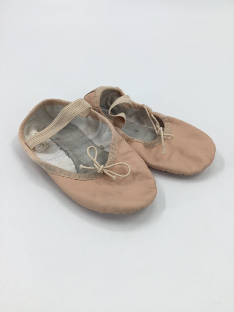 Bloch Child Size 10 Pink Sport/Dance Shoes