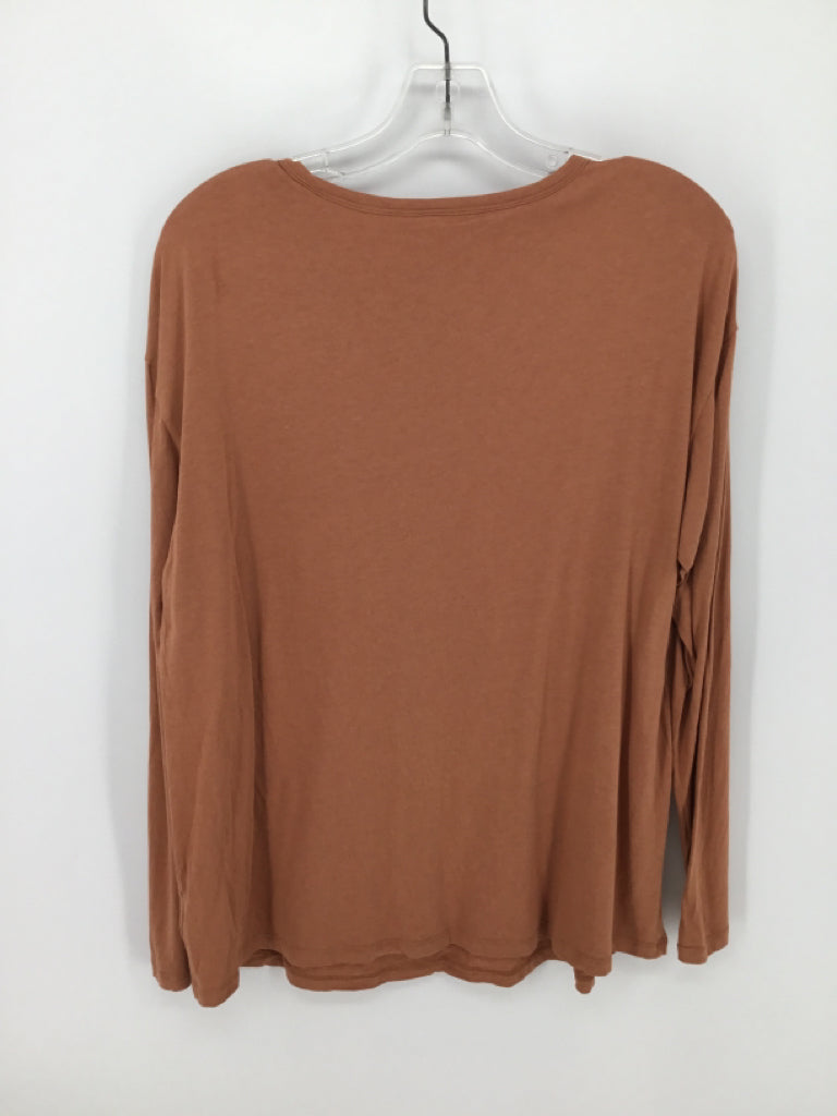 Old Navy Size M Cotton Blend Nursing Nursing Apparel