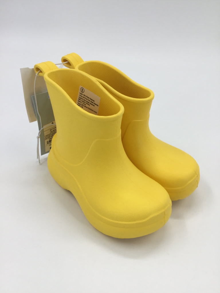 Cat & Jack Child Size 6 Toddler Yellow Rain/Snow Boots