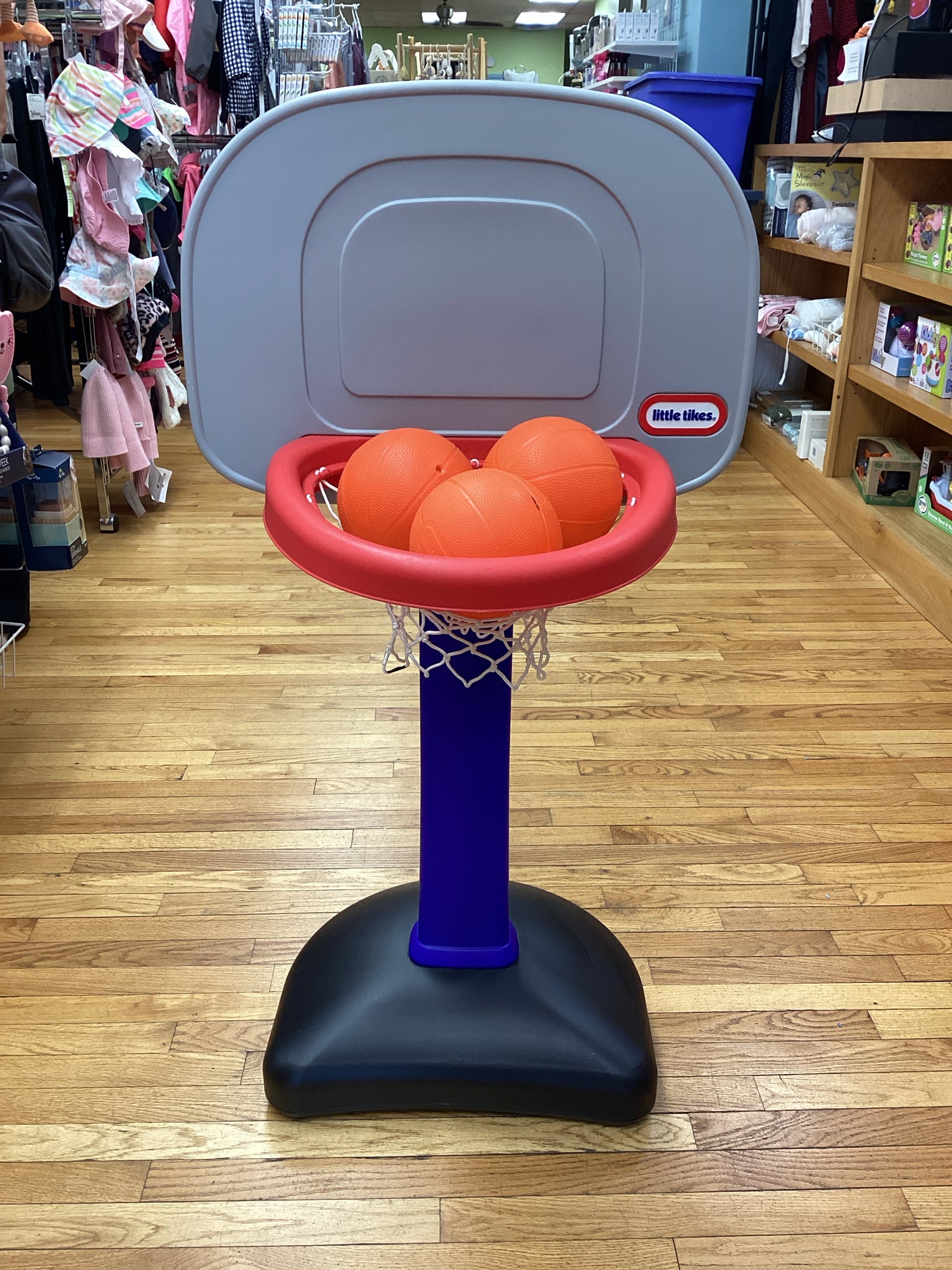 Little Tikes Easy Score Basketball Set with 3 balls