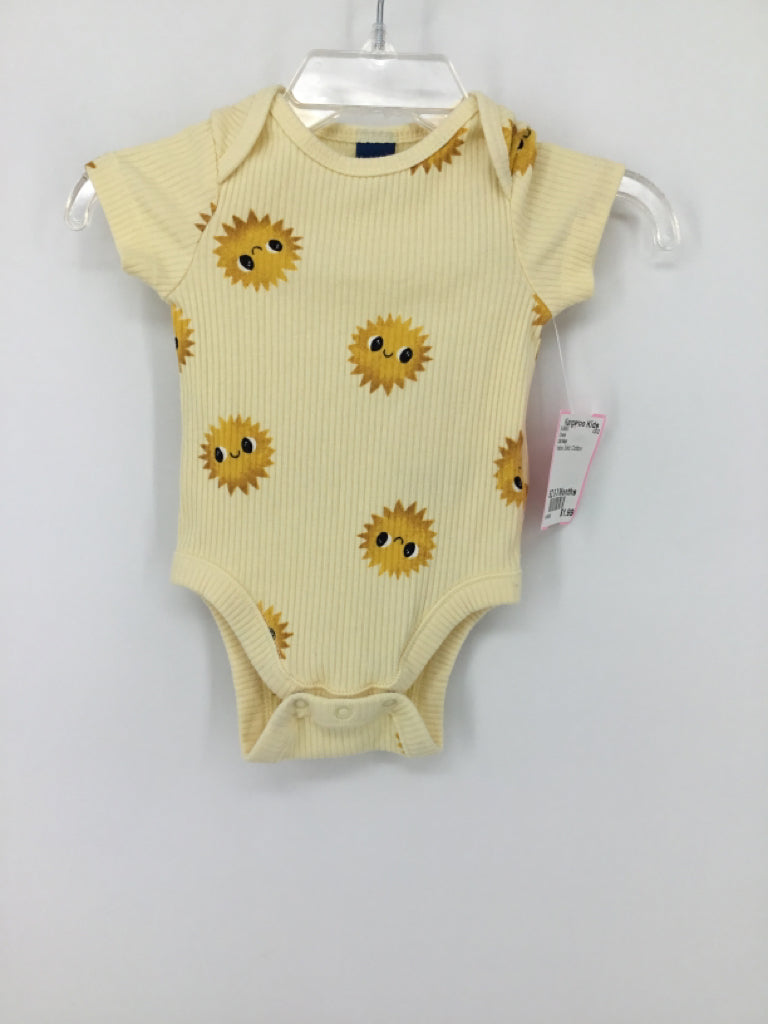 Old Navy Child Size 0-3 Months Yellow Onesie