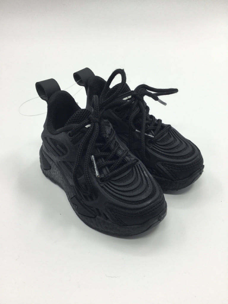 Unltd. Child Size 6 Toddler Black Sneakers