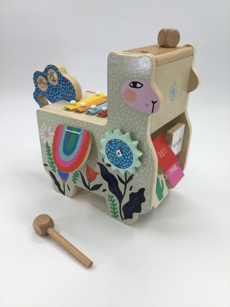 Manhattan Toy Musical Lili Llama