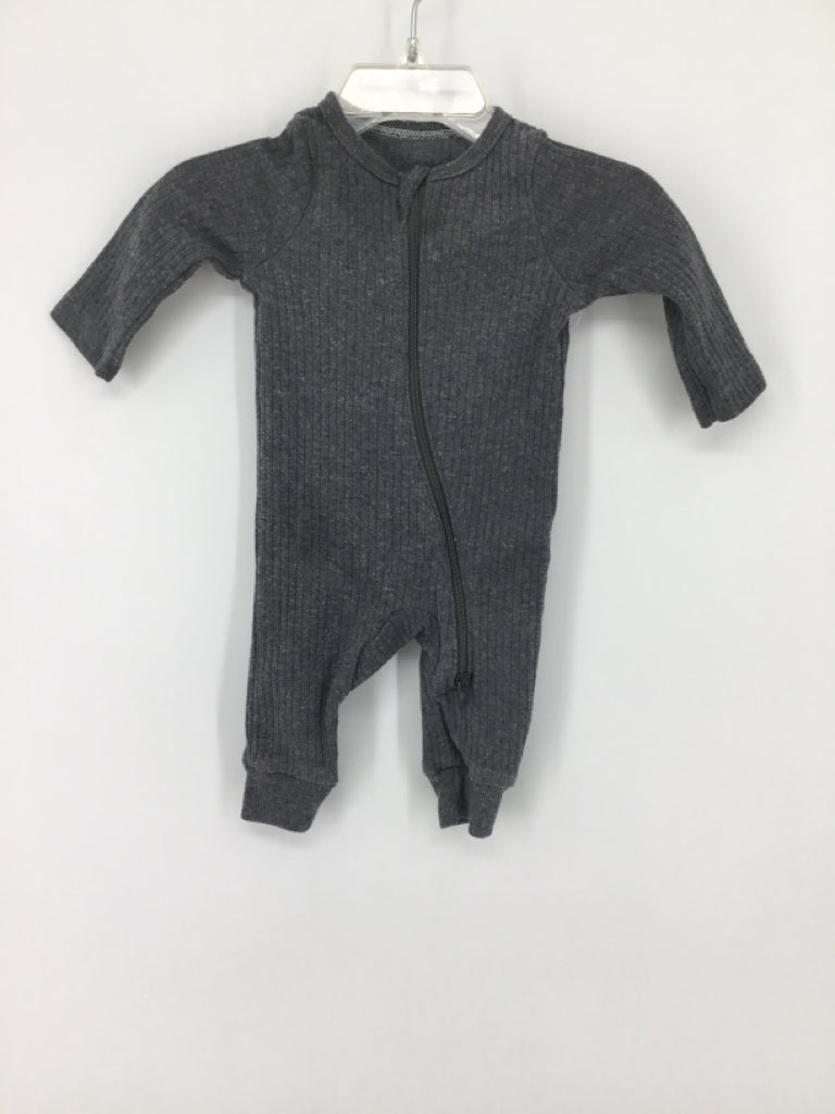 cloud island Child Size Newborn Gray Solid Pajamas - boys