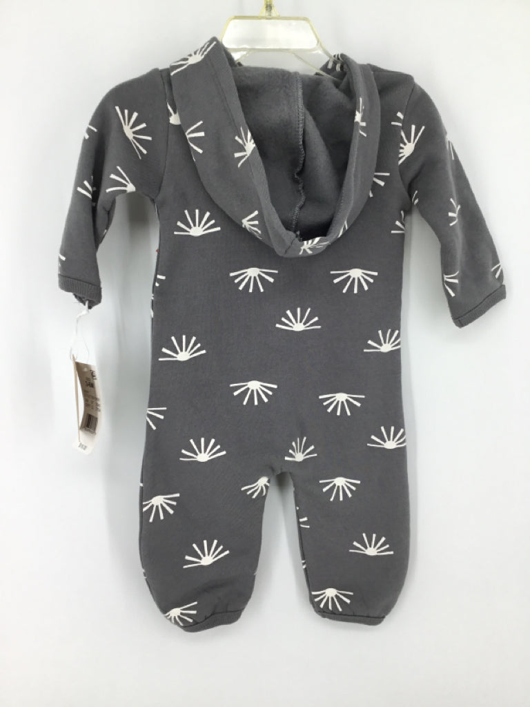 Grayson Collective Child Size 3-6 Months Gray screen printed Outfit - boys