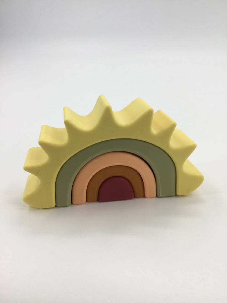 Hudson Baby Silicone Stacking Arches in Sun