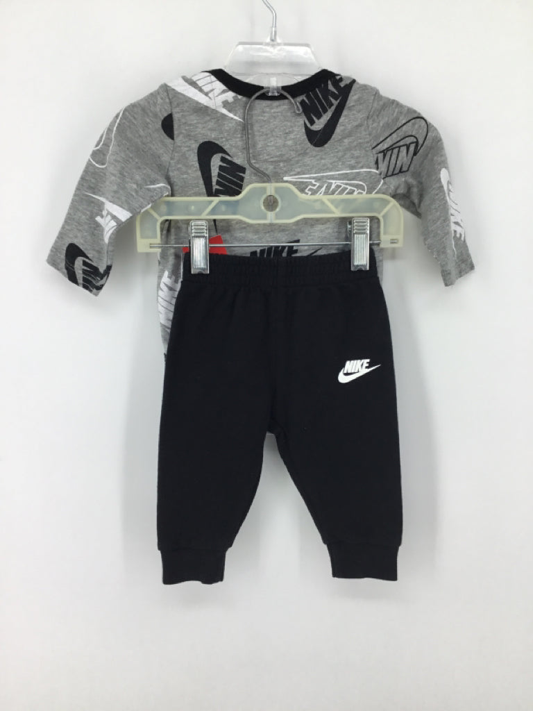 Nike Child Size 6 Months Gray screen printed Outfit - boys