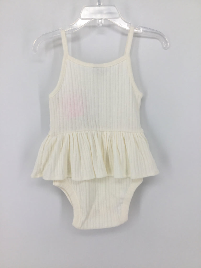 Old Navy Child Size 18-24 Months Cream Outfit - girls