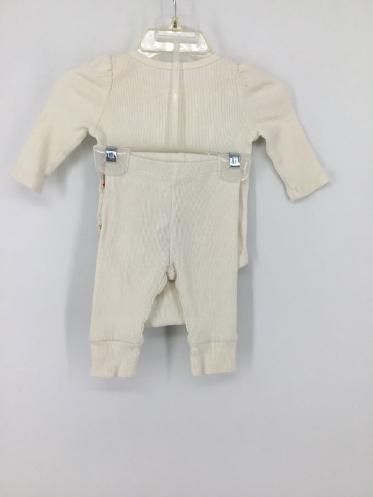 Baby Gap Child Size 0-3 Months Cream Outfit - girls