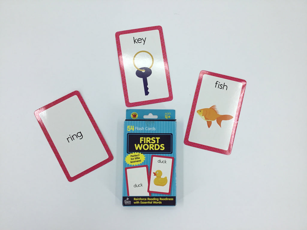 Carson Dellosa Education First Words Flash Cards