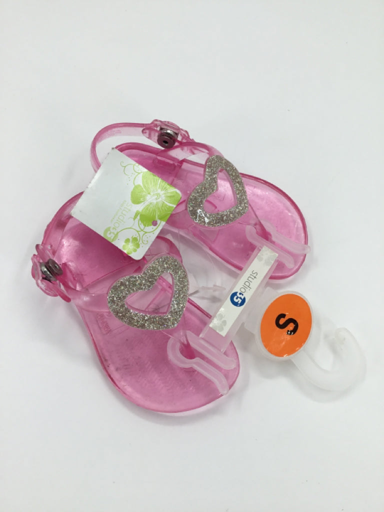 Studio 35 Child Size 4 Toddler Pink Sandals/Flip Flops