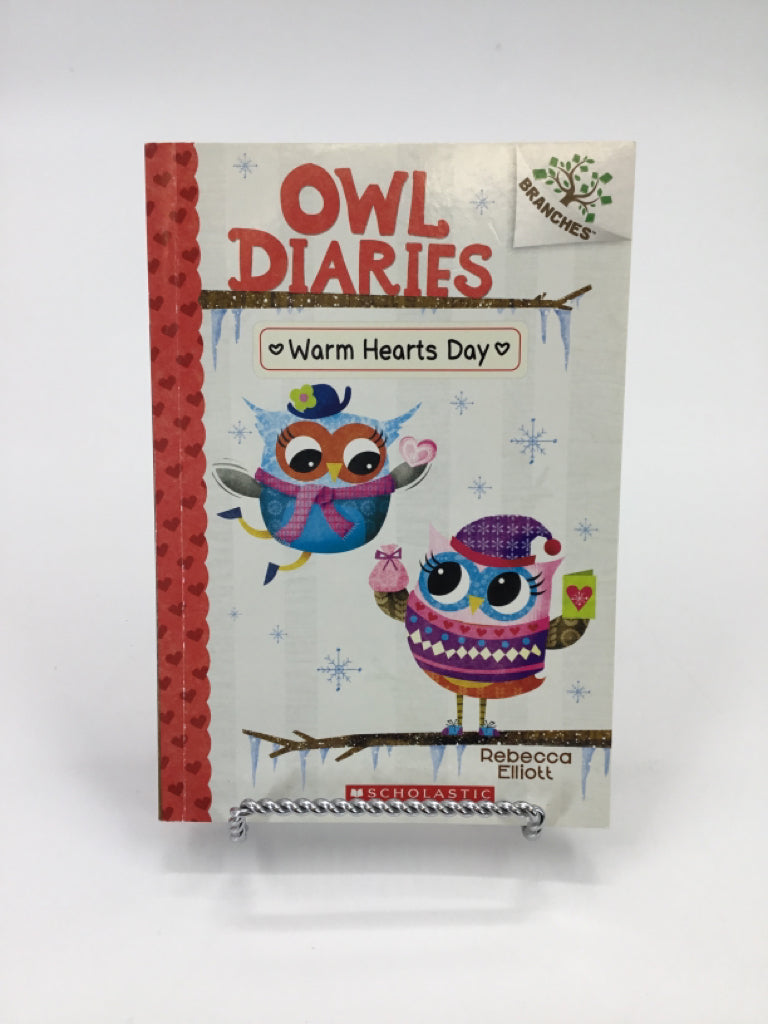 Owl Diaries: Warm Hearts Day Paperback Book