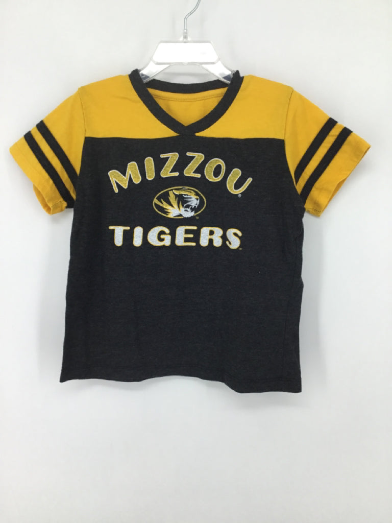 Colosseum Child Size 5 Yellow T-shirt - girls