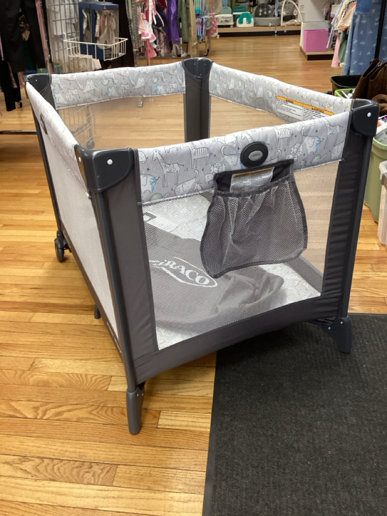 Graco Gray Basic Pack n' Play