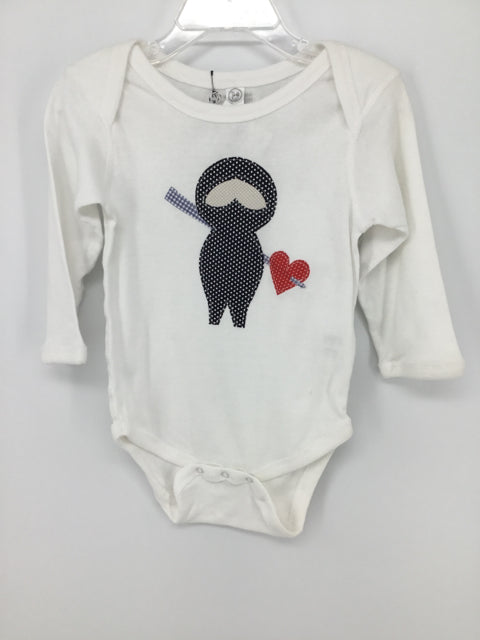Kakabaka Child Size 18 Months White Valentine's Day Love Ninja Onesie