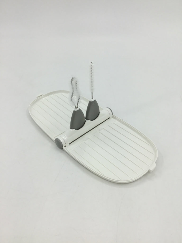 OXO Tot Breast Pump Parts Compact Drying Rack