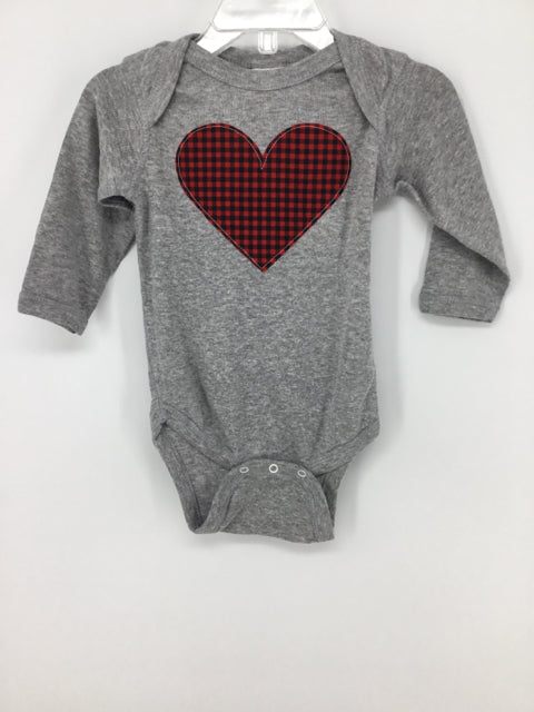 Kakabaka Child Size 12 Months Gray Valentine's Day Buffalo Plaid Heart Onesie