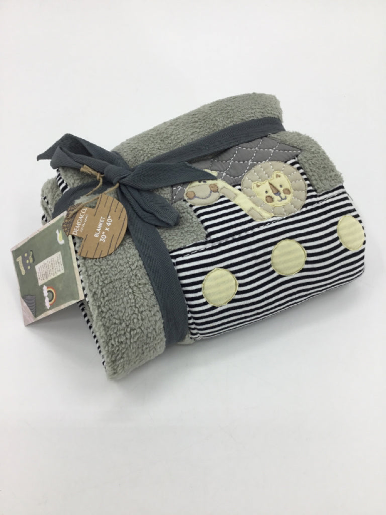 Demdaco Gray Animal Print Blanket