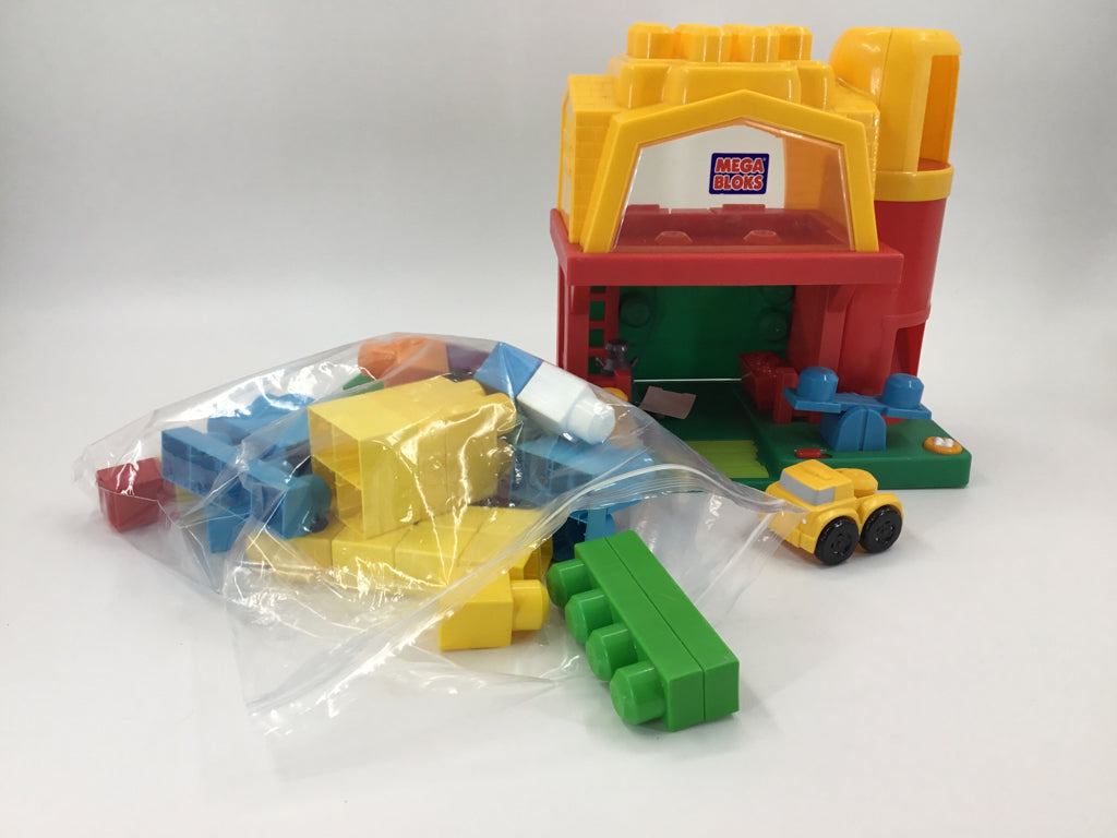 MEGA BLOKS Musical Farm Barn and Blocks