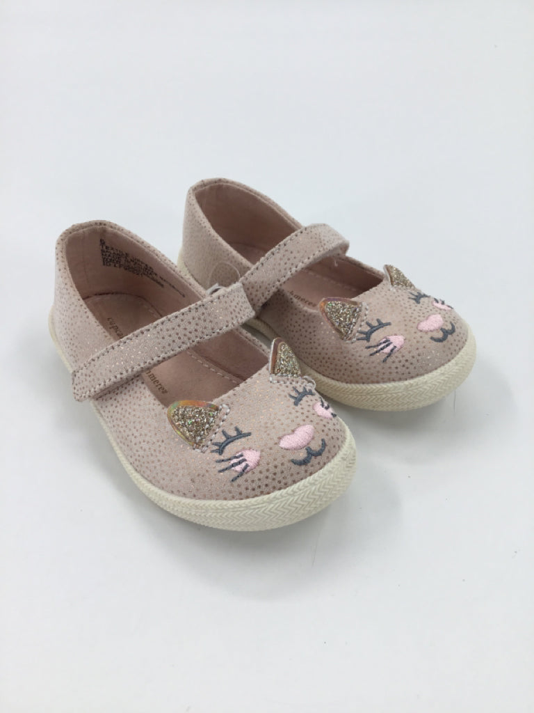 Cupcakes & Cashmere Child Size 6 Pink Dress Shoes