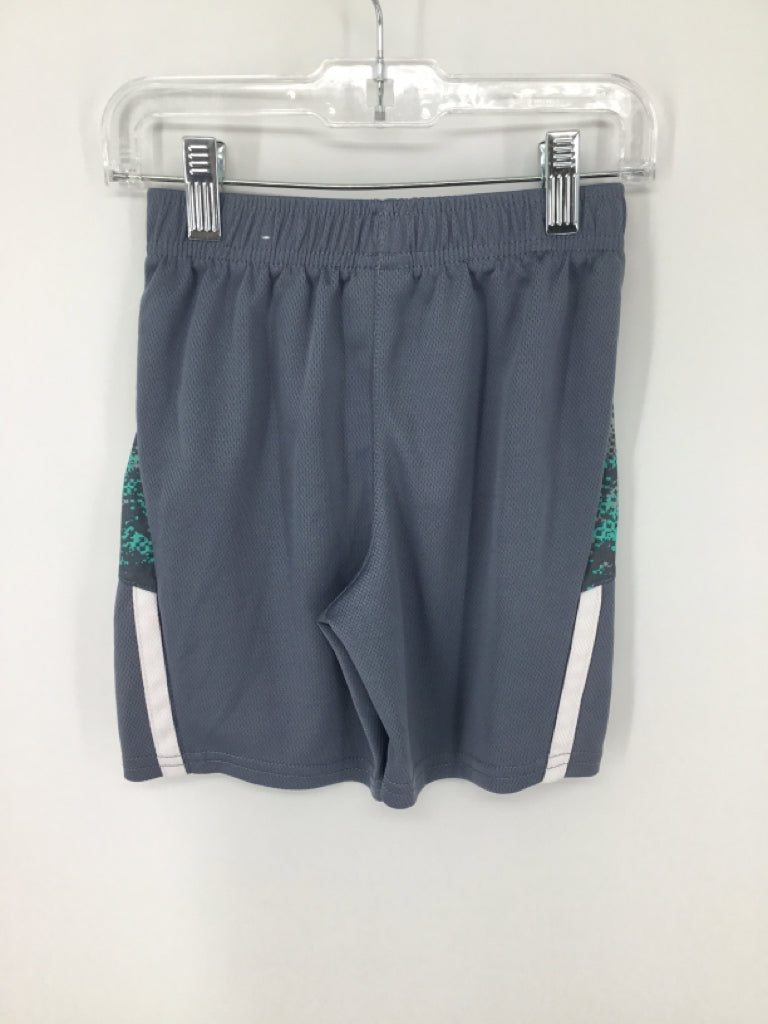 Childrens Place Child Size 4 Gray Solid Shorts - boys