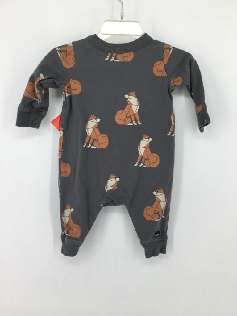 Tea Child Size 0-3 Months Gray Print Outfit - boys