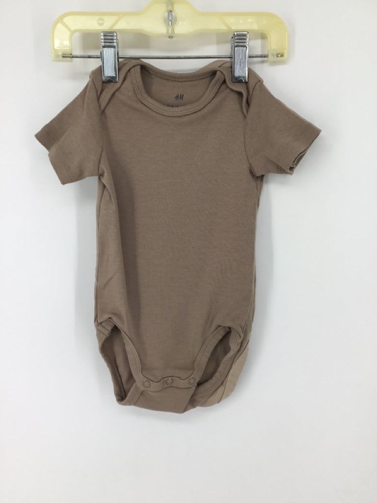 H & M Child Size 9 Months Tan Onesie