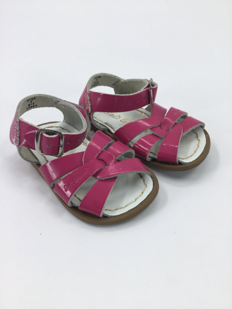 Salt Water Child Size 4 Toddler Pink Sandals/Flip Flops