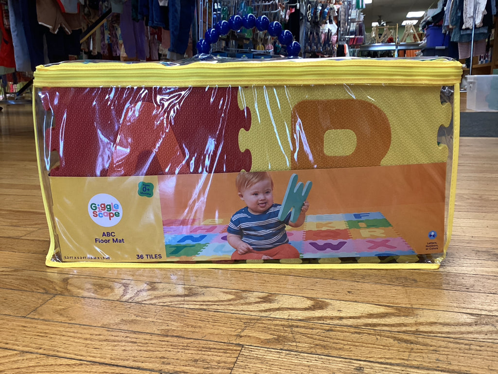 Giggle Scape ABC Floor Mat