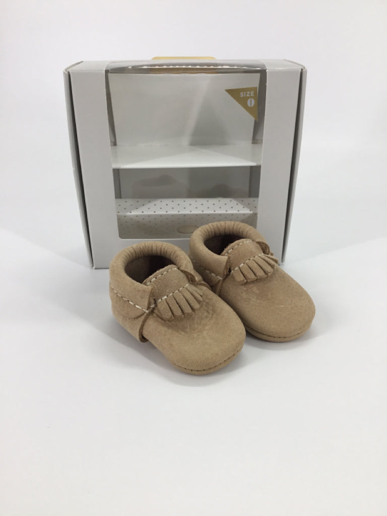 Freshly Picked Child Size 0 Toddler Tan Baby/Walker Shoes