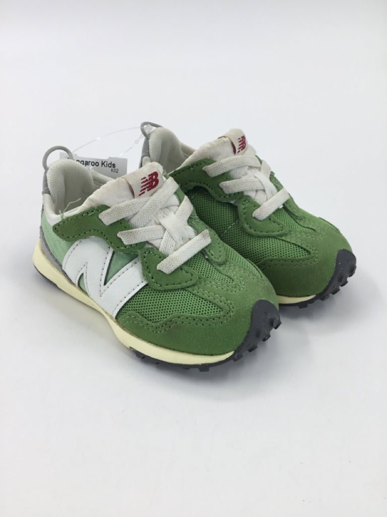 New Balance Child Size 5.5 Toddler Green Sneakers